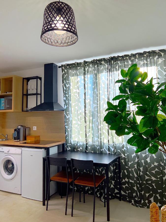 Cosy Et Spacieux Avec Balcon Lejlighed Feyzin Eksteriør billede